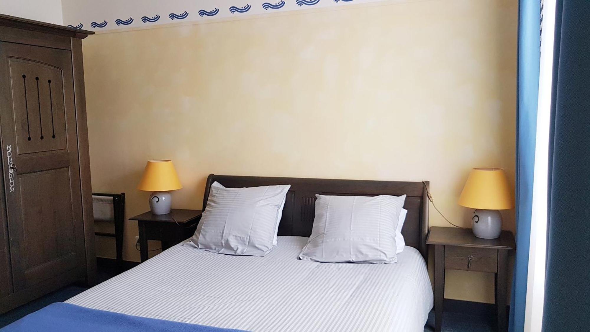קרוזון Hotel De La Presqu'Ile מראה חיצוני תמונה